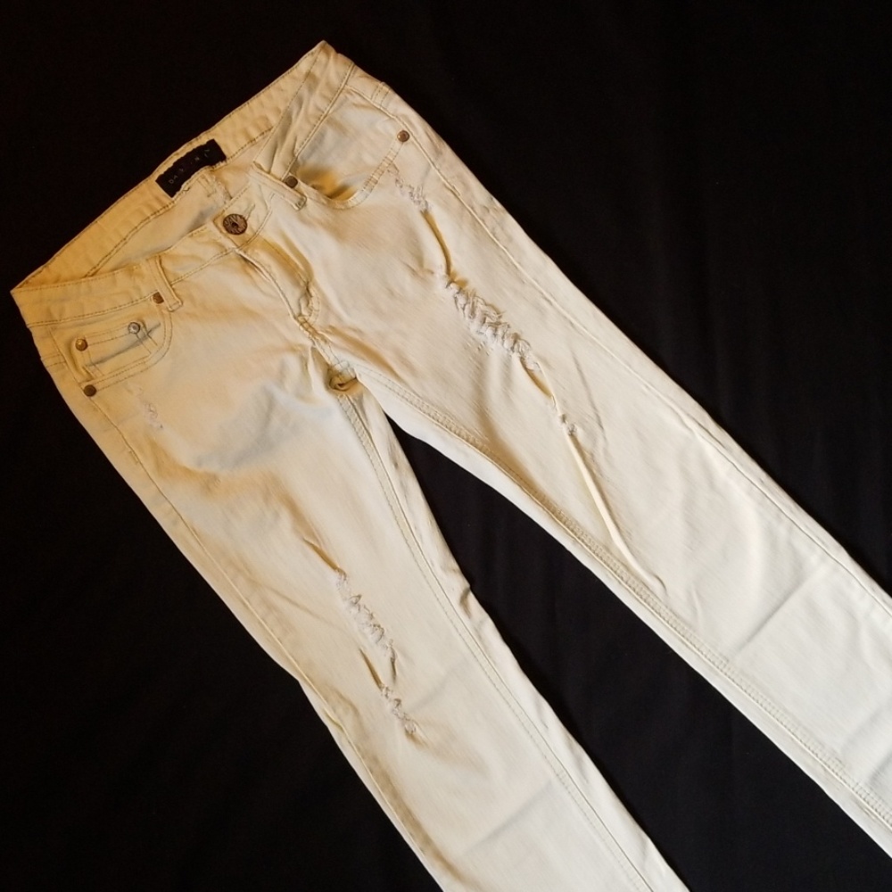 DISTRESSED JEAN'S